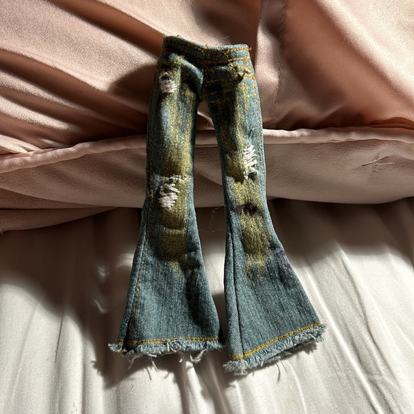 Bratz Doll Clothes. - Picture 5 of 9